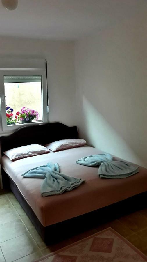 Apartman Tatjana Sutomore Dış mekan fotoğraf